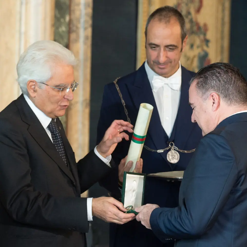 Luca Tomassini, Cavaliere del lavoro, con il Presidente Sergio Mattarella